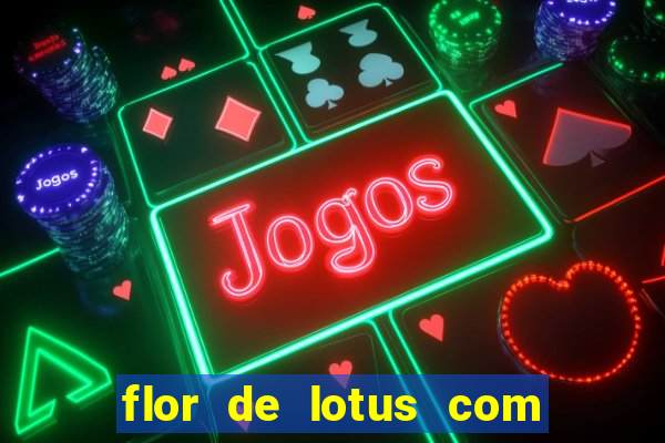 flor de lotus com lua tatuagem